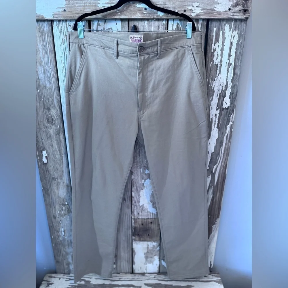 Levi’s Slacks Tan Size 38x32 Flat Front